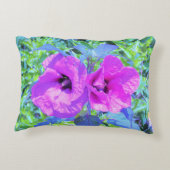 ウルトラバイオレット梅熱狂する紫ハイビスカス花 アクセントクッション (裏面)