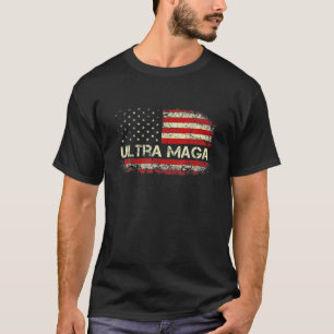 ウルトラマ誇りを持ったガアンチバイデン氏米国国旗プロトランプ2024 Tシャツ