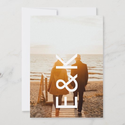 ウルトラモダンモノグラムはっきりしたフォトオーバーレイ結婚ズ 招待状 (裏面)