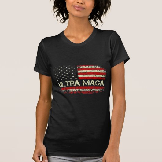 ウルトラ誇りを持ったマガ Tシャツ (正面)