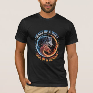 ウルフとドラゴンの幻想的なグラフィック「ウルフの心」 Tシャツ