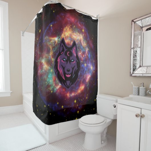 ウルフグラフィックアートワーク、紫の宇宙背景 シャワーカーテン (インサイチュ)