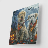 ウルフハウンドハロウィン不気味 スクエア壁時計 (傾斜)