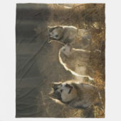 ウルフパック フリースブランケット (正面)