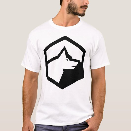 ウルフ・マウンテン・ホームステッド Tシャツ (正面)