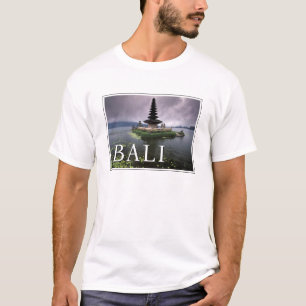ウルンダヌ寺院   バリ島, インドネシア Tシャツ
