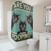 「ウンチをしてるのか？」 黒おもしろい猫 シャワーカーテン (インサイチュ)