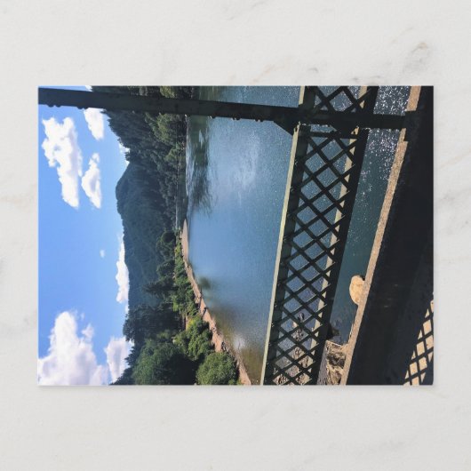 ウンプカ川、または ポストカード (正面)