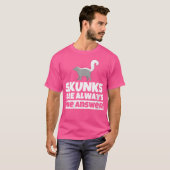ウースカンク恋人スカンクおもしろいユーモア Tシャツ (正面フル)
