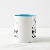 ウードの選手に気さくされる好奇心の強い猫 ツートーンマグカップ (中央)