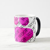 ウーフタイポグラフィピンクドッグポープリントペットモダンおもしろい モーフィングマグカップ (正面右)