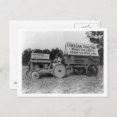 ウーマンドライビングフォードソントラクター写真 ポストカード (正面/裏面)