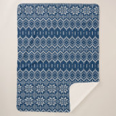 ウールフェイク編み物パターンブルーホワイト シェルパブランケット (正面)