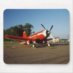エアショーでのF2G-1D シューパーコルセア マウスパッド