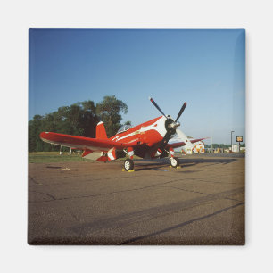 エアショーでのF2G-1D シューパーコルセア マグネット