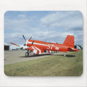エアショーでのF2G-1D スーパーコルセア機 マウスパッド