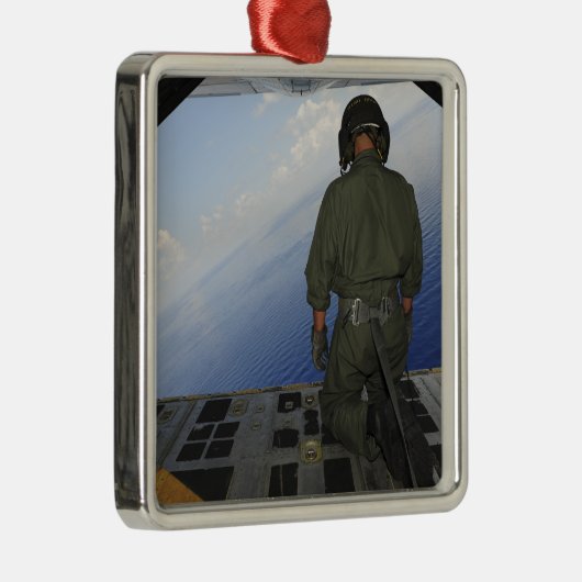 エアマンはメキシコ湾の海を観察する メタルオーナメント (右)