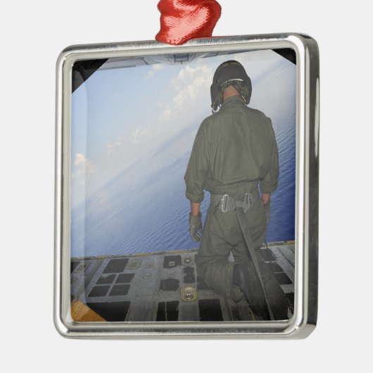 エアマンはメキシコ湾の海を観察する メタルオーナメント (左)