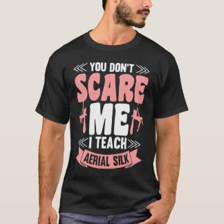 エアリアルシルクとエアリアルヨガのエアリアリスト Tシャツ