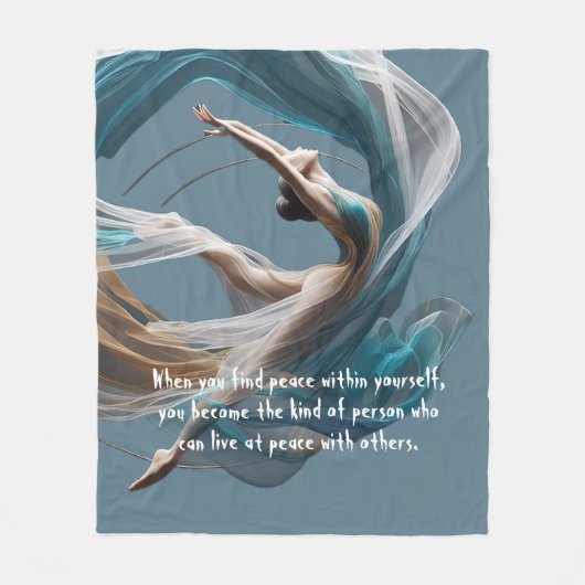 エアー飛んでいるヨガインストラクターピラティスフィットネス フリースブランケット (正面)