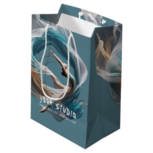 エアー飛んでいるヨガインストラクターピラティスフィットネス ミディアムペーパーバッグ (裏面アングル)