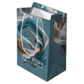 エアー飛んでいるヨガインストラクターピラティスフィットネス ミディアムペーパーバッグ (正面アングル)