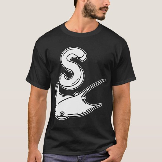 エイを表す文字Sのイラスト Tシャツ (正面)