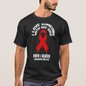 エイズ認識度HIVAIDS Awarenで愛する人 Tシャツ (正面)