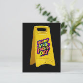 エイプリルフール日イエロープラスチック標識文字カラフル ポストカード (スタンド正面)