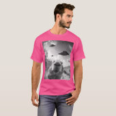 エイリアンおもしろいUfo Capybara Selfie With Ufos 風変わり Tシャツ (正面フル)