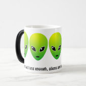 エイリアンが表示される モーフィングマグカップ (正面左)