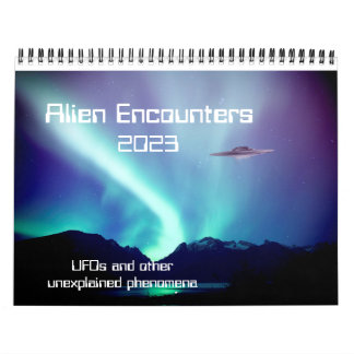 エイリアンが2023年のUFOカレンダーに遭遇 カレンダー