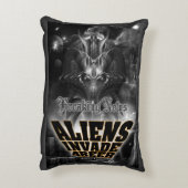 エイリアンが4ビール銀河系攻撃に侵入 アクセントクッション (裏面(縦))
