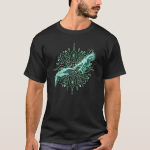 エイリアンと人間の手の地球外生物 Tシャツ