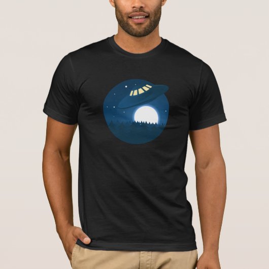 エイリアンの宇宙船の着陸 Tシャツ (正面)