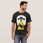エイリアンの牛誘拐UFO宇宙船 Tシャツ (正面フル)