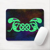 エイリアンの組み込み(エイリアンとケルト結び目模様) マウスパッド (マウス)