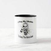 エイリアンの遠くになマグを保って下さい マグカップ (中央)