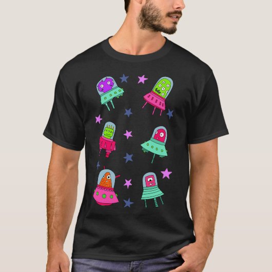 エイリアンはここにいる Tシャツ (正面)