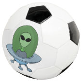 エイリアンは小さな宇宙船で サッカーボール (3/4)