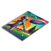 エイリアンバックグラウンド付きディスクゴルフ ノートブック (左側)