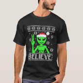 エイリアン信じの醜いクリスマスセーター Tシャツ (正面)