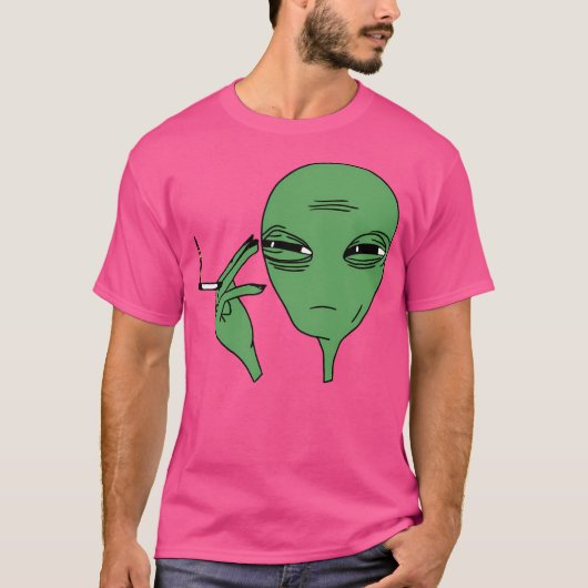 エイリアン喫煙者 Tシャツ (正面)