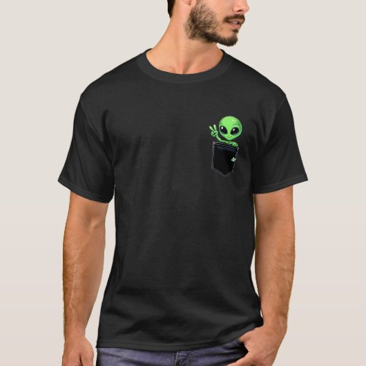 エイリアン平和ポケットUFO 面白いエイリアンファンのTシャツ Tシャツ (正面)