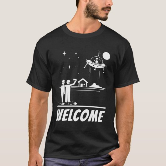 エイリアン来はUfo歓迎 Tシャツ (正面)