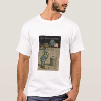 エイリアン清掃員が月の観光客の混乱を片付ける Tシャツ