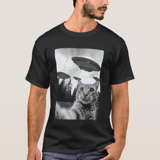 エイリアン猫の自撮り Tシャツ (正面)