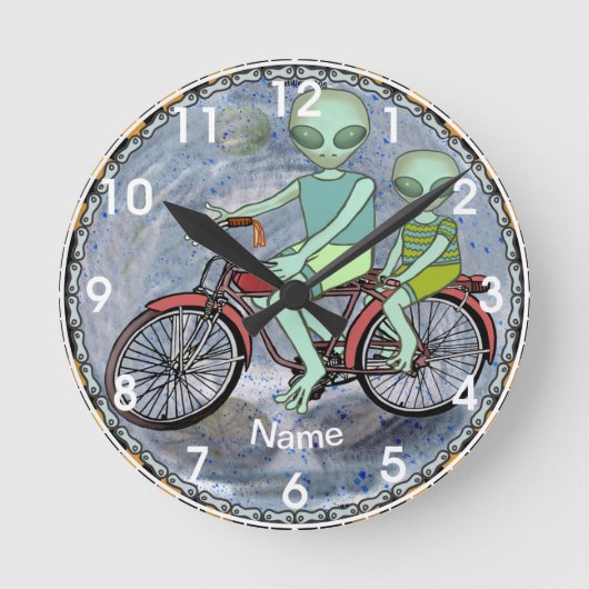 エイリアン自転車 ラウンド壁時計 (正面)
