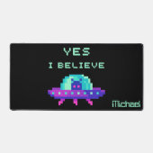 エイリアン+フライング+UFO+宇宙船+ピクセルアート デスクマット (正面)