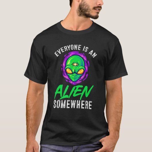 エイリアンBeliver誰もがエイリアン Tシャツ (正面)